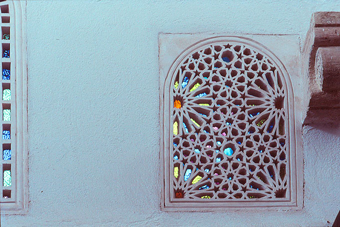 �K���A�[�j